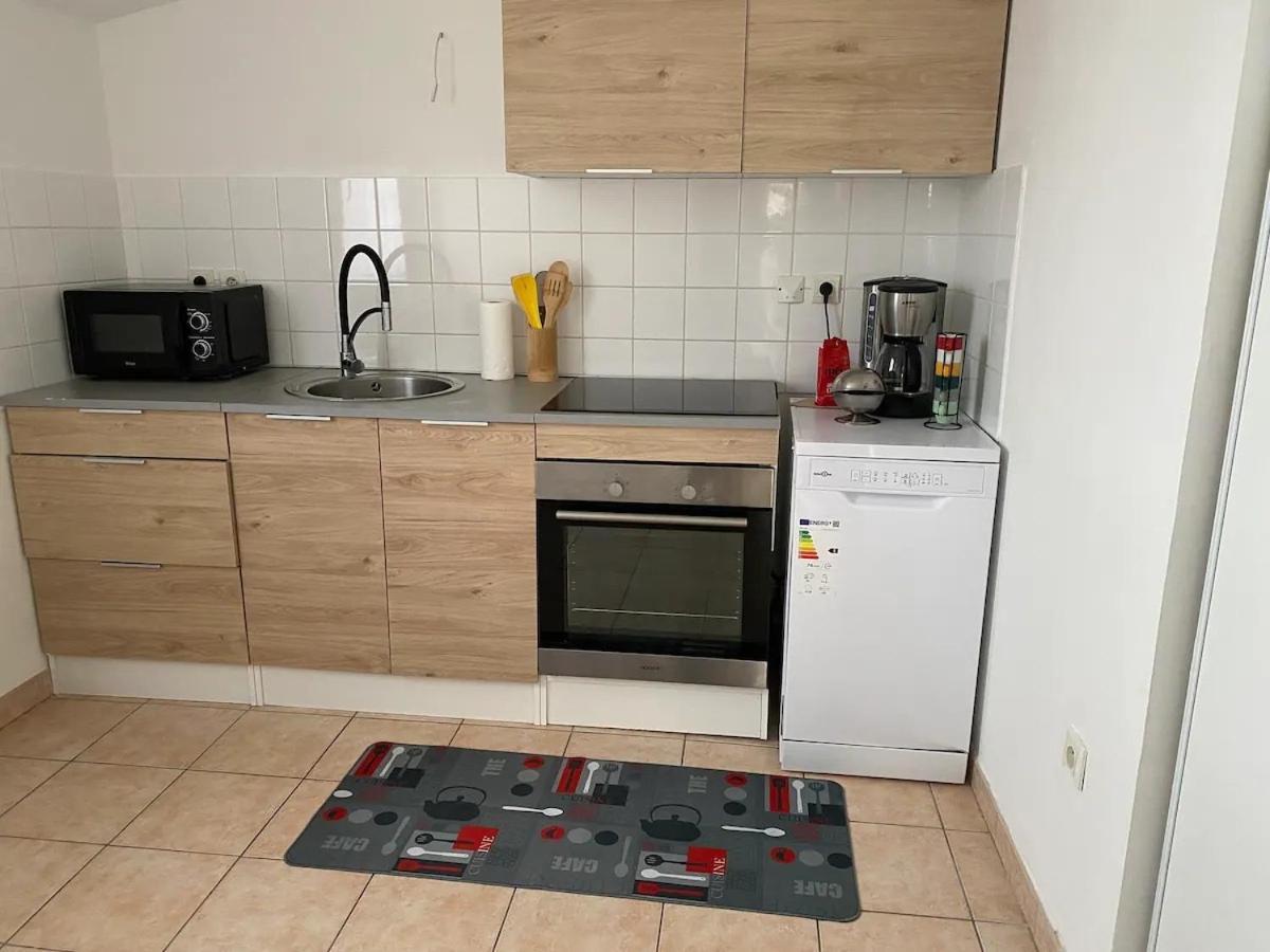 Appartement Proche Du Centre Bethune Béthune Exterior foto